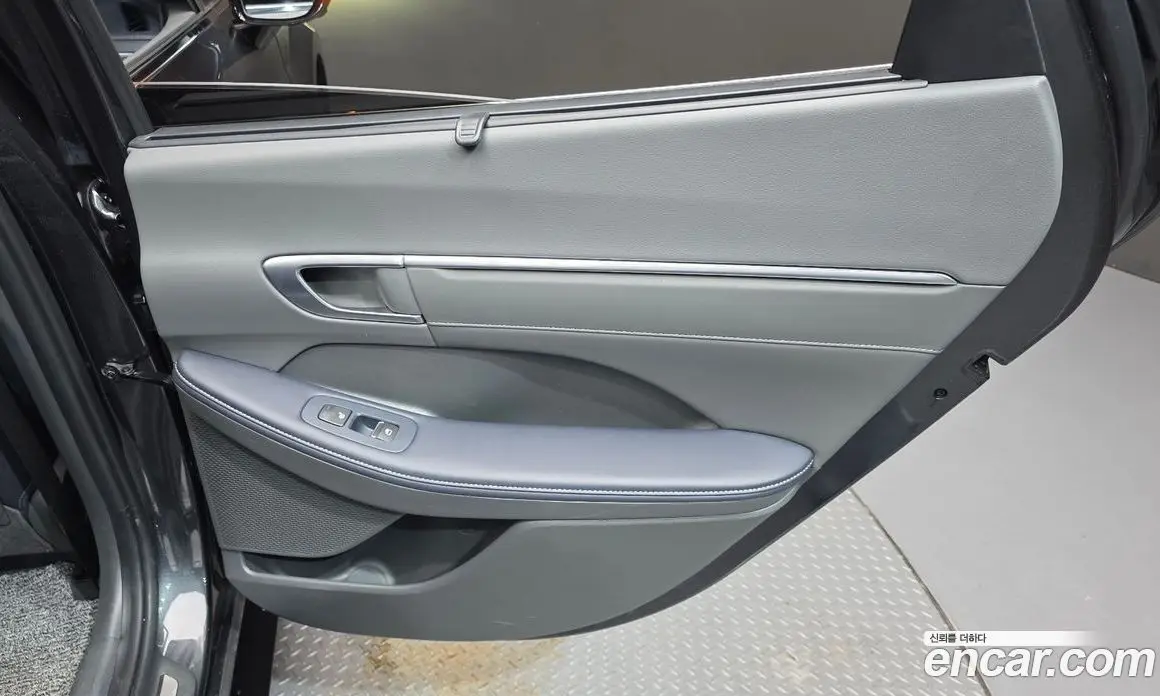 Hyundai Sonata 2022 2.0 автомат (гидро), фото 15