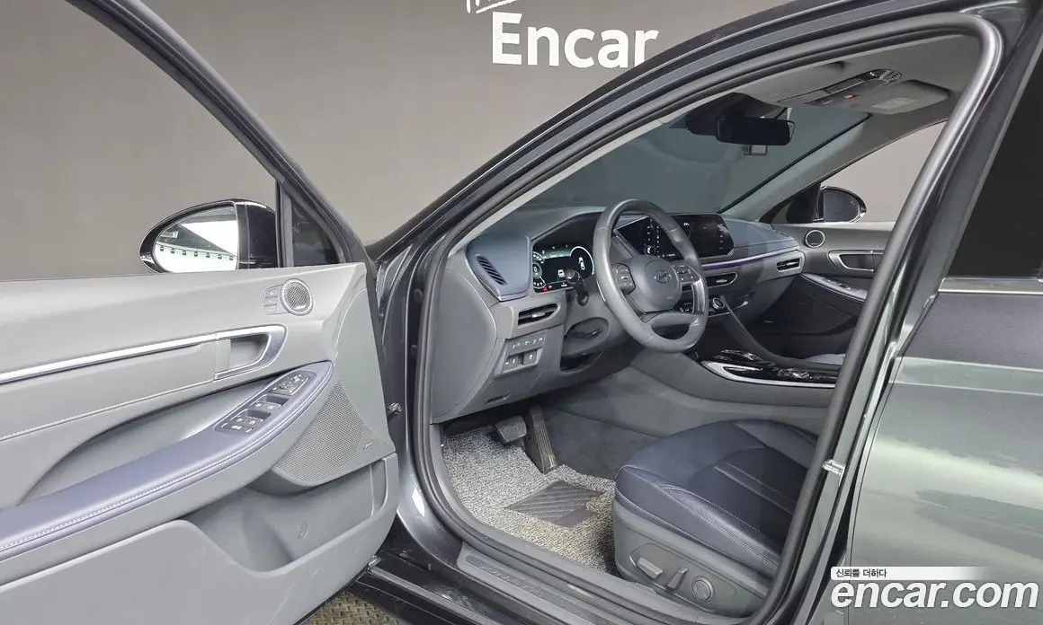 Hyundai Sonata 2022 2.0 автомат (гидро), фото 18
