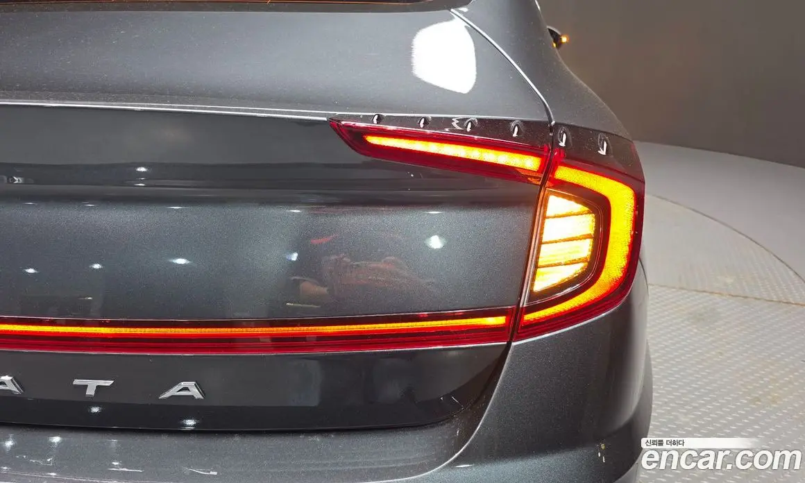 Hyundai Sonata 2022 2.0 автомат (гидро), фото 9