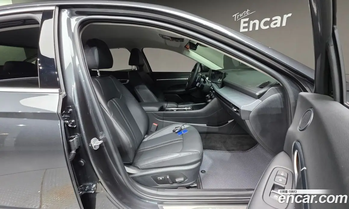 Hyundai Sonata 2025 2.0 автомат (гидро), фото 13
