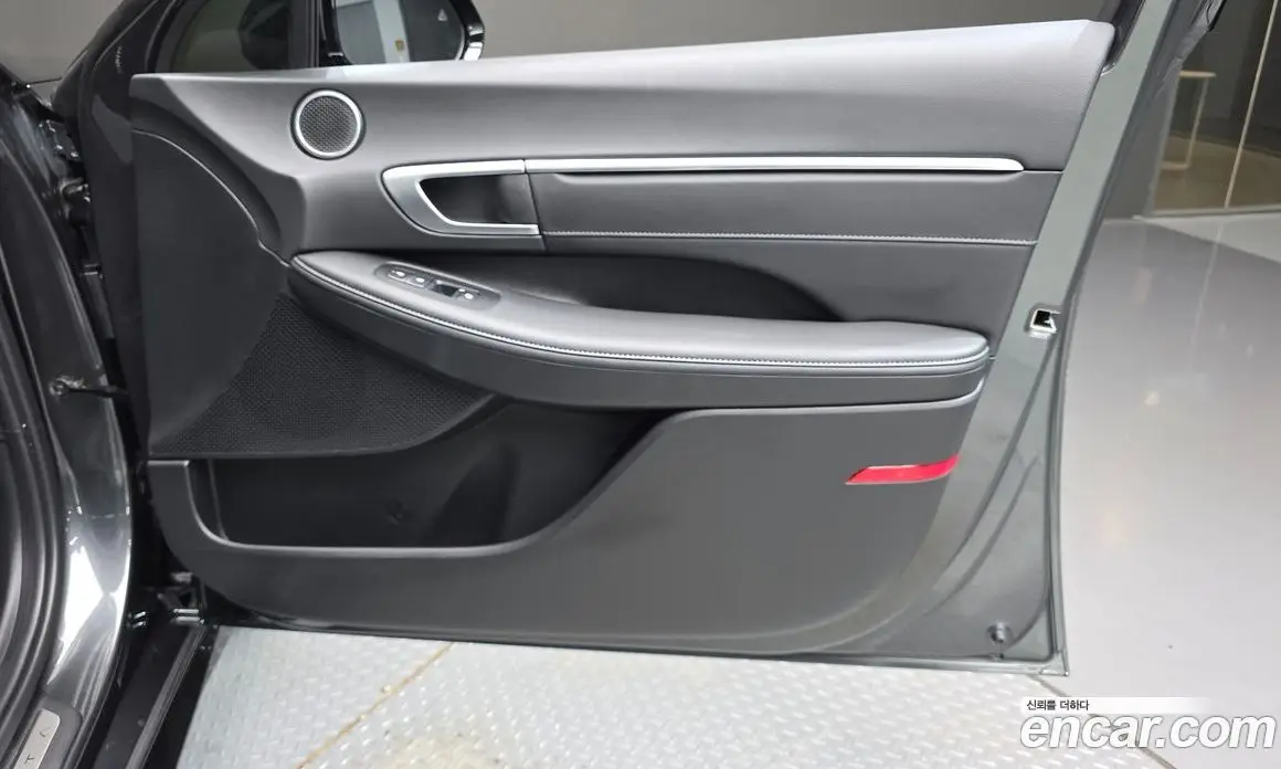 Hyundai Sonata 2025 2.0 автомат (гидро), фото 15