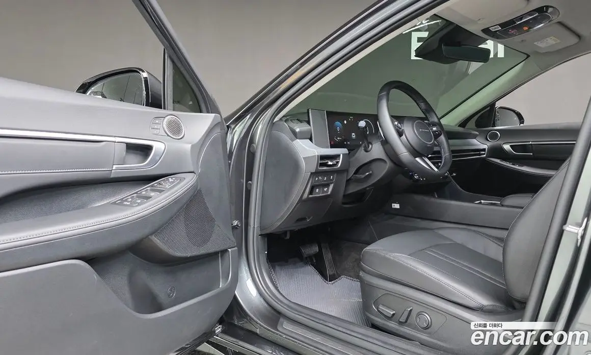 Hyundai Sonata 2025 2.0 автомат (гидро), фото 16