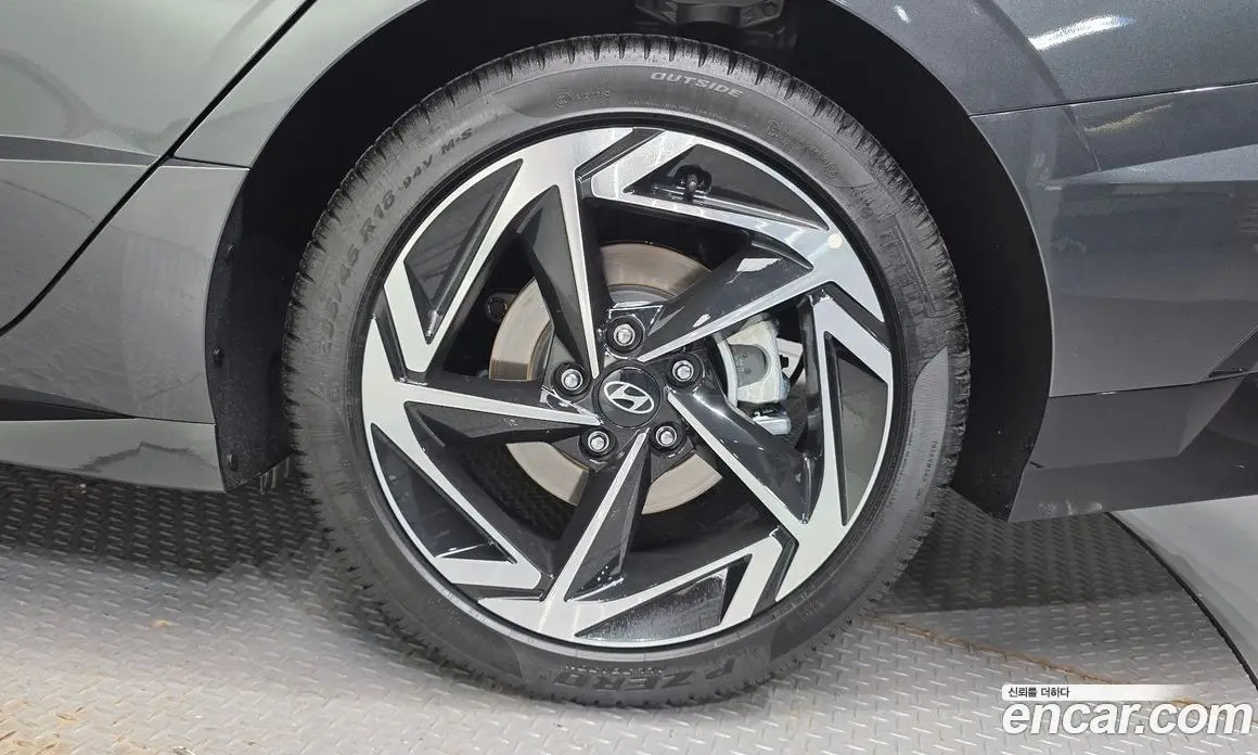Hyundai Sonata 2025 2.0 автомат (гидро), фото 7