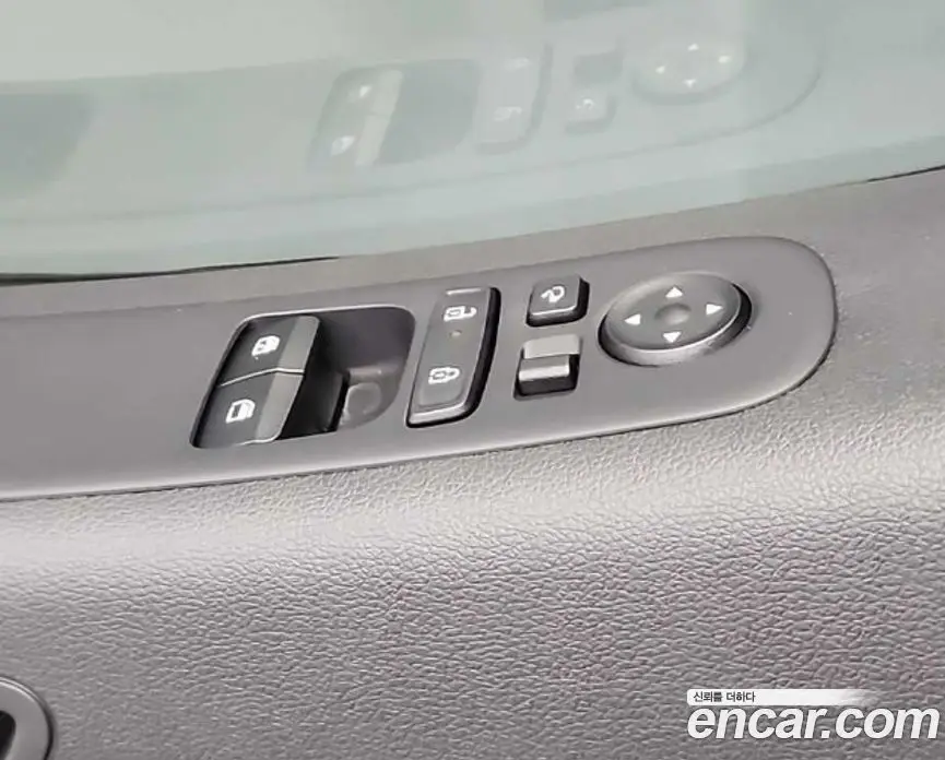 Hyundai Staria 2024 1.6 автомат (гидро), фото 16