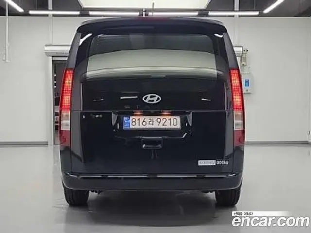 Hyundai Staria 2024 1.6 автомат (гидро), миниатюра 3
