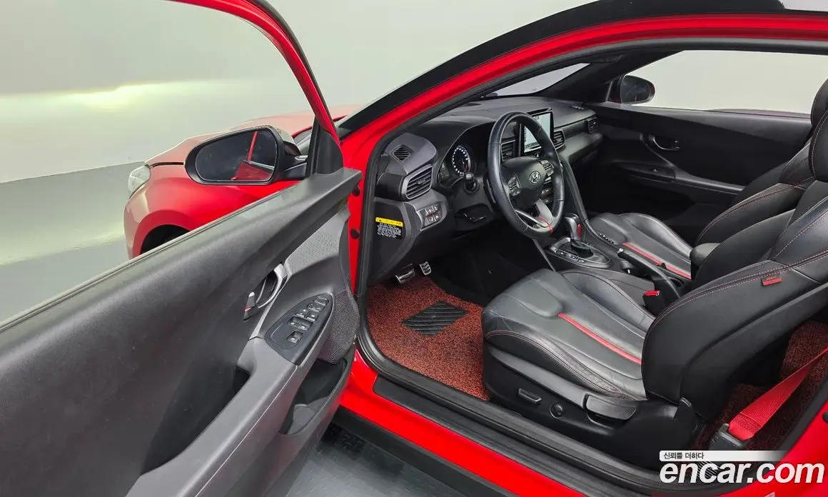 Hyundai Veloster 2018 1.6 автомат (гидро), фото 13