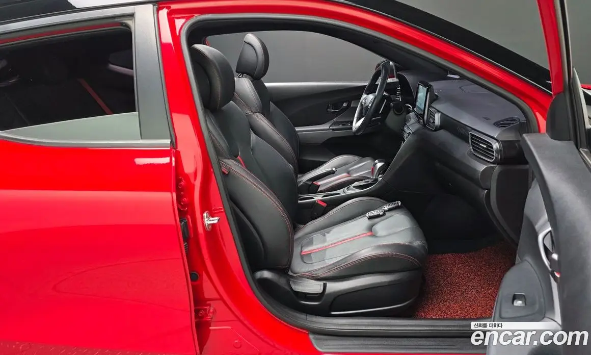 Hyundai Veloster 2018 1.6 автомат (гидро), фото 16
