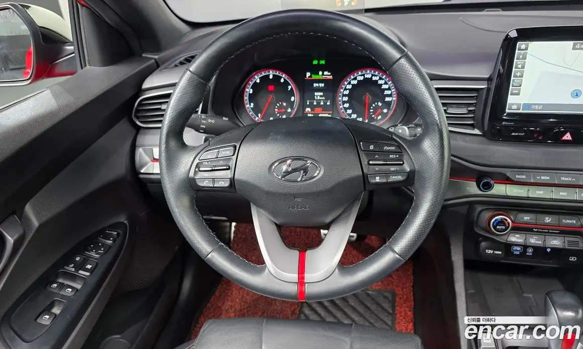 Hyundai Veloster 2018 1.6 автомат (гидро), фото 19