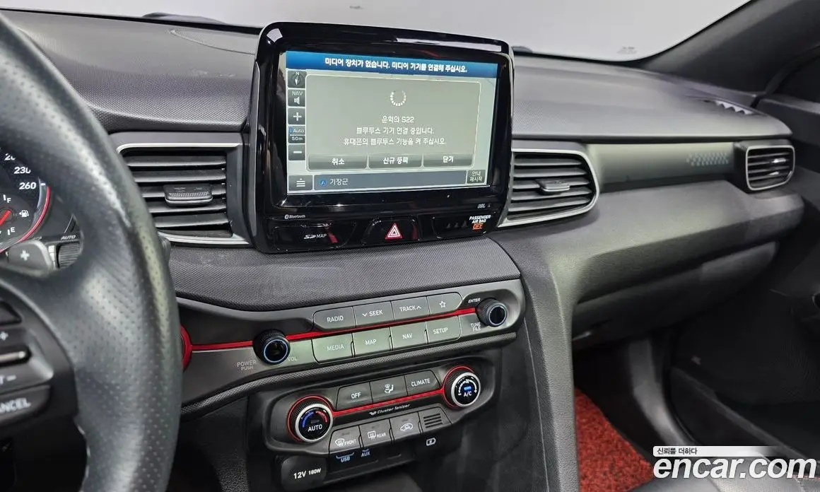 Hyundai Veloster 2018 1.6 автомат (гидро), фото 21