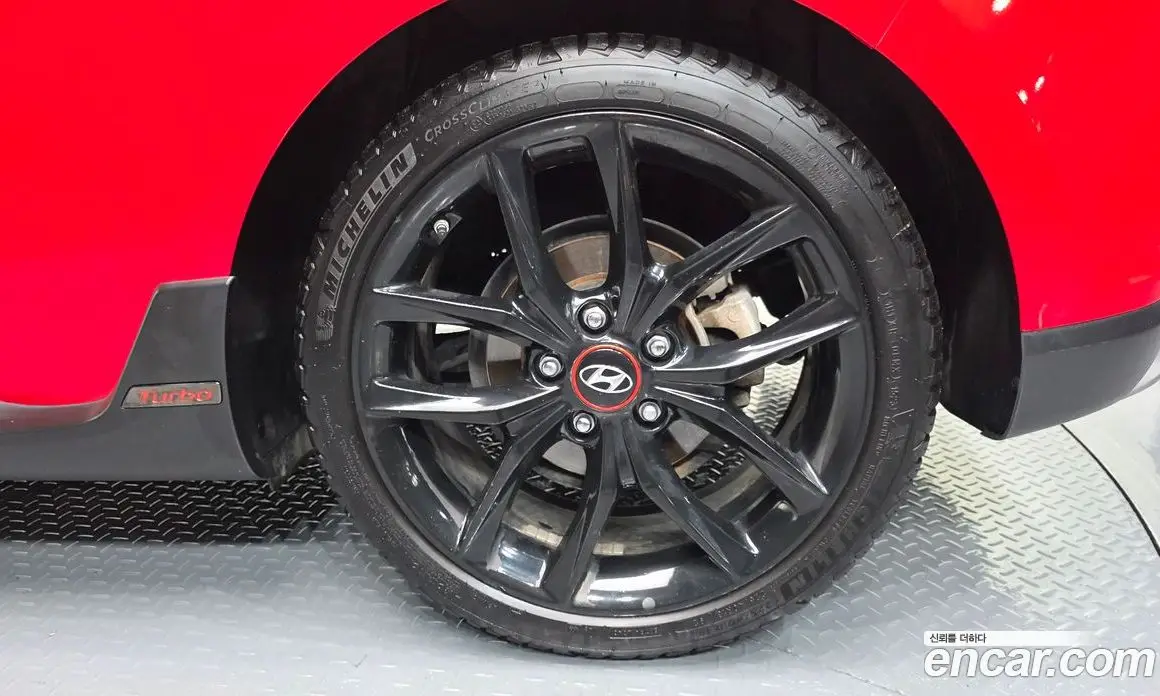 Hyundai Veloster 2018 1.6 автомат (гидро), фото 7