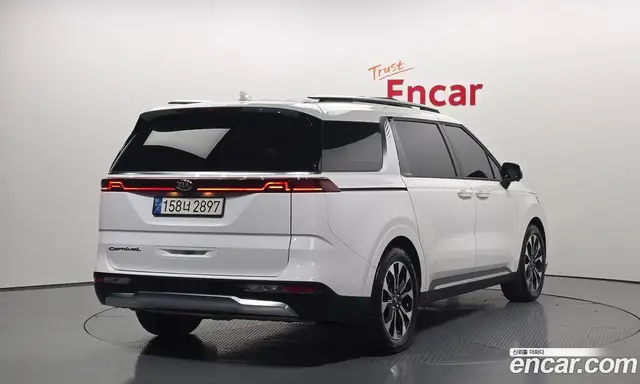 Kia Carnival 2021 2.2 автомат (гидро), миниатюра 2