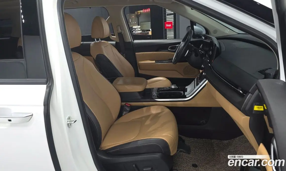 Kia Carnival 2021 2.2 автомат (гидро), фото 17