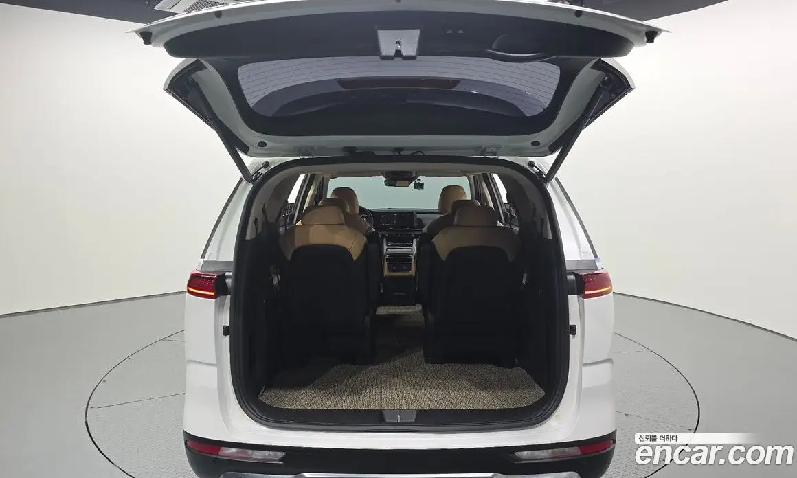 Kia Carnival 2021 2.2 автомат (гидро), фото 26
