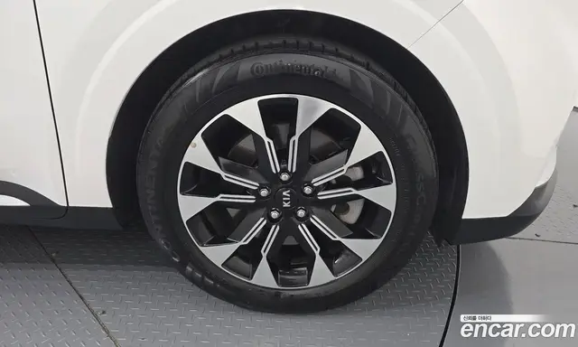 Kia Carnival 2021 2.2 автомат (гидро), миниатюра 7
