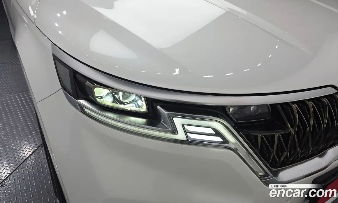 Kia Carnival 2021 2.2 автомат (гидро), фото 8