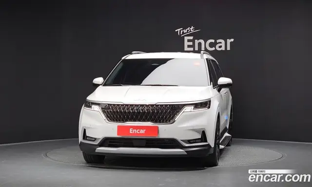 Kia Carnival 2023 2.2 автомат (гидро), миниатюра 3