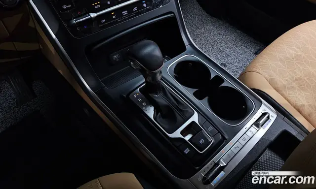 Kia Carnival 2023 2.2 автомат (гидро), миниатюра 9