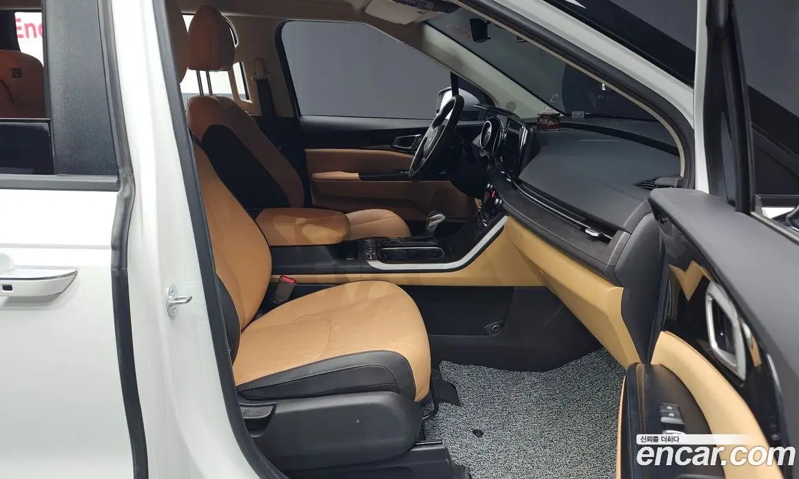 Kia Carnival 2023 2.2 автомат (гидро), фото 10