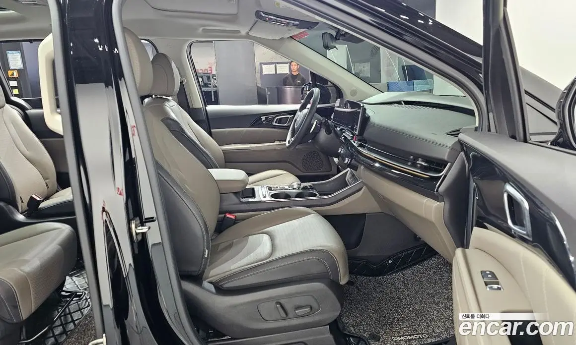 Kia Carnival 2023 3.5 автомат (гидро), фото 15
