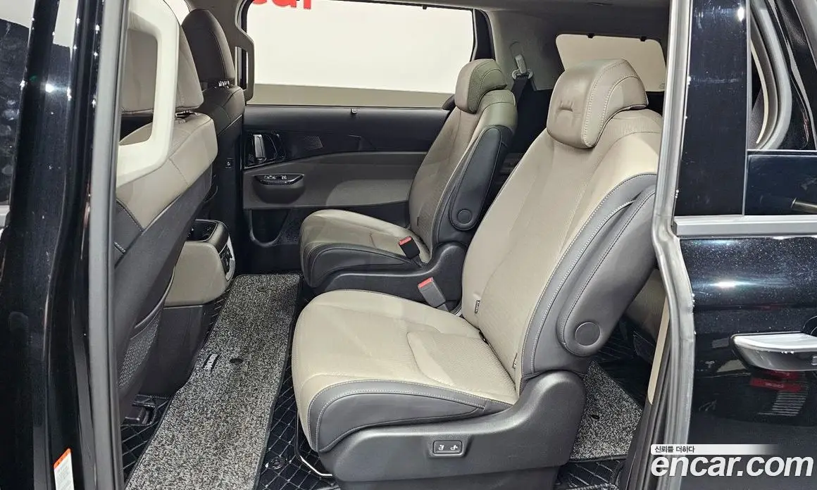 Kia Carnival 2023 3.5 автомат (гидро), фото 26