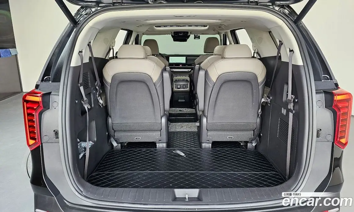 Kia Carnival 2023 3.5 автомат (гидро), фото 35