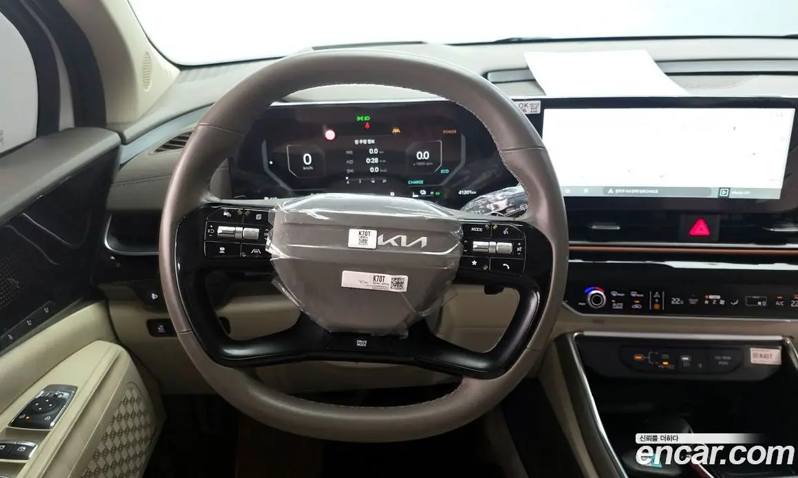 Kia Carnival 2024 1.6 автомат (гидро), фото 13