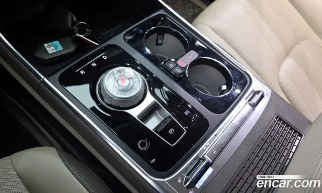 Kia Carnival 2024 1.6 автомат (гидро), миниатюра 9