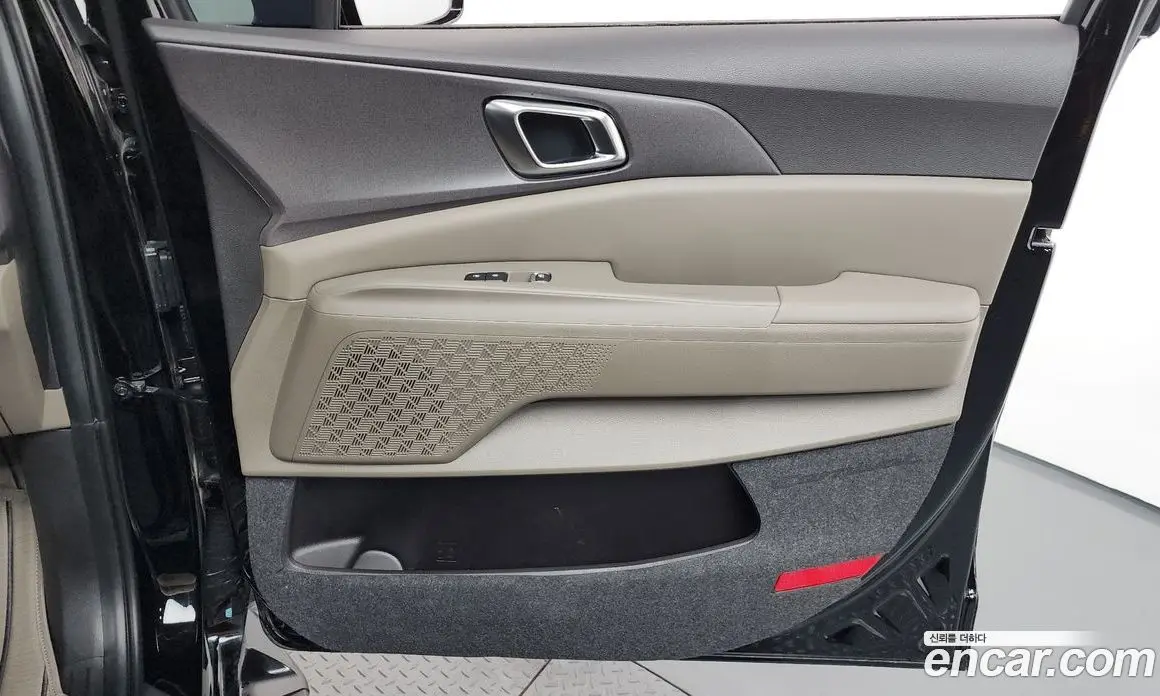 Kia Carnival 2025 1.6 автомат (гидро), фото 15