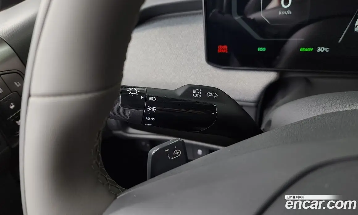Kia EV3 2025 0.2 автомат (гидро), фото 28