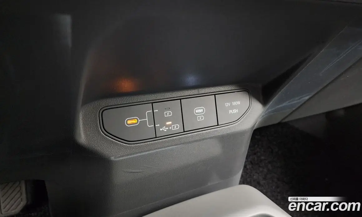 Kia EV3 2025 0.2 автомат (гидро), фото 34
