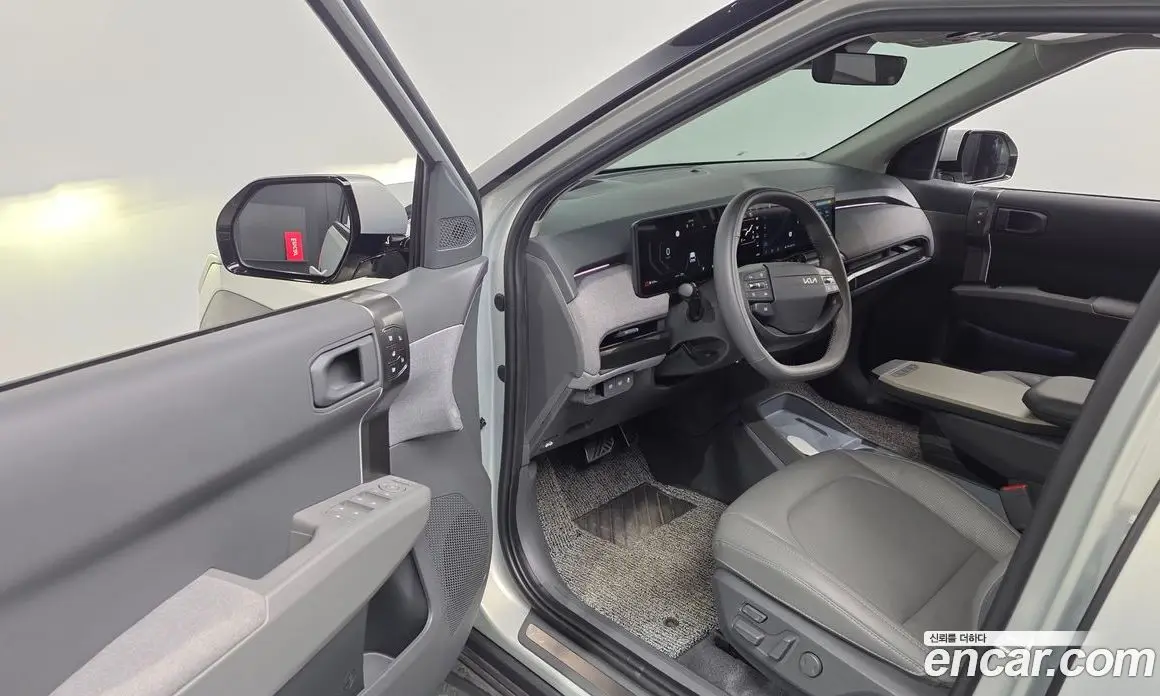 Kia EV3 2025 0.2 автомат (гидро), фото 13