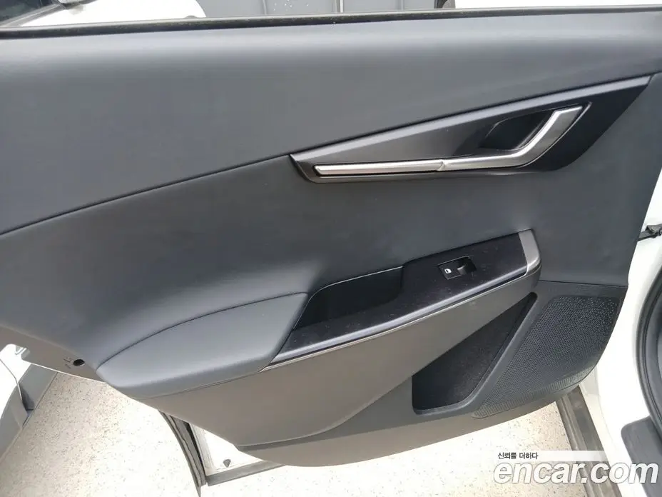 Kia EV6 2025 автомат (гидро), фото 18