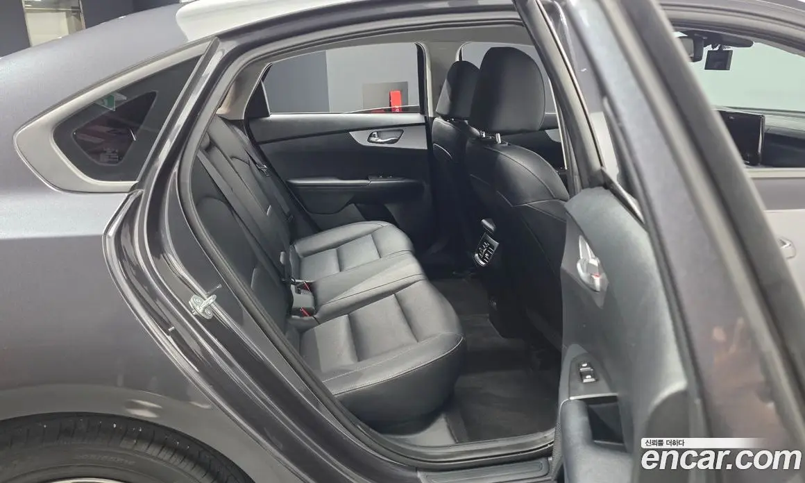 Kia K3 2022 1.6 автомат (гидро), фото 17