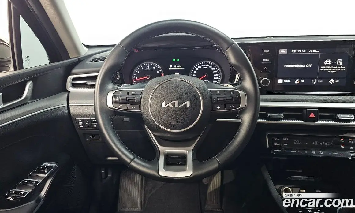 Kia K5 (Optima) 2023 2.0 автомат (гидро), фото 13