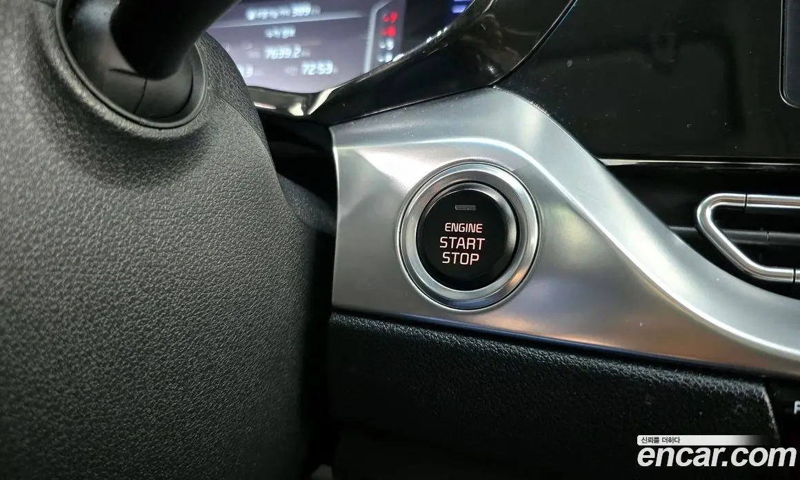 Kia Niro 2019 1.6 автомат (гидро), фото 26