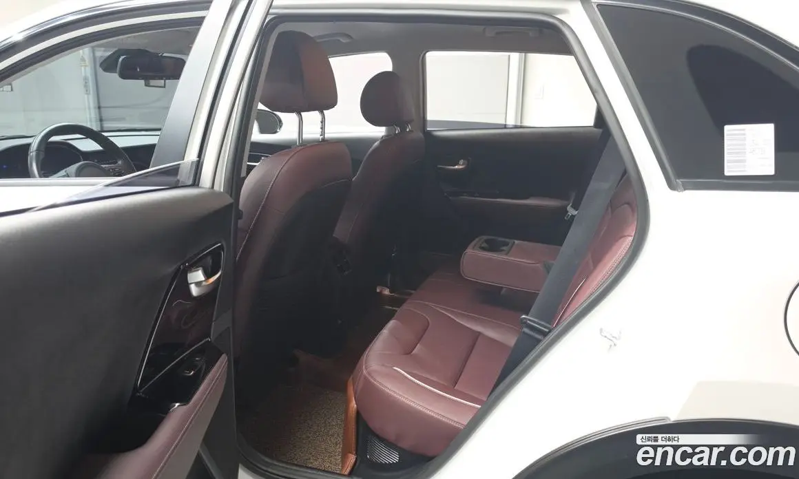 Kia Niro 2020 1.6 автомат (гидро), фото 17