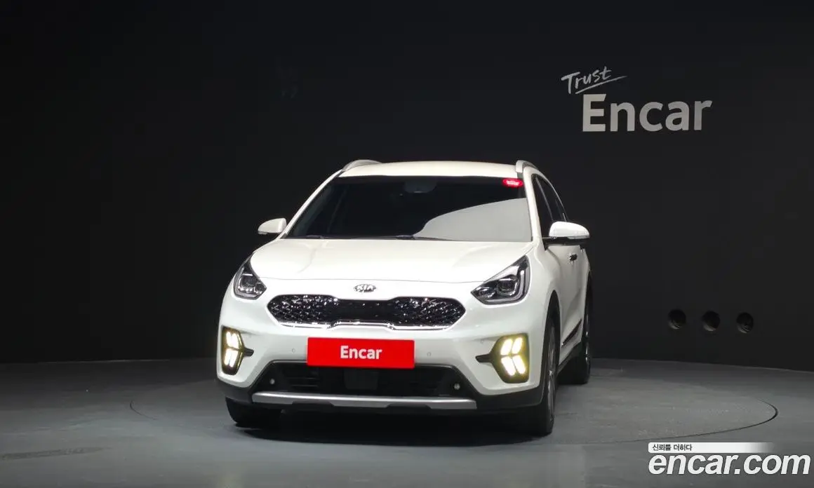 Kia Niro 2020 1.6 автомат (гидро), фото 3