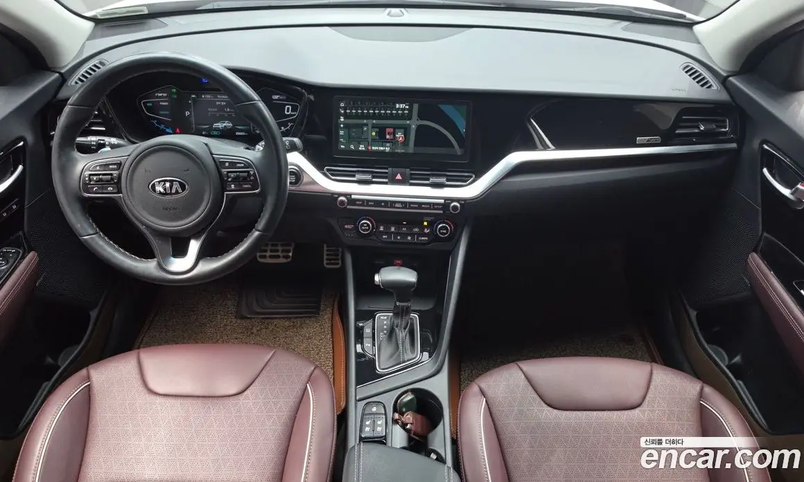 Kia Niro 2020 1.6 автомат (гидро), фото 10