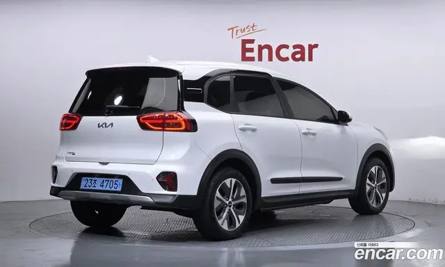Kia Niro 2023 0.2 автомат (гидро), миниатюра 2