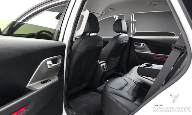 Kia Niro 2023 0.2 автомат (гидро), миниатюра 11