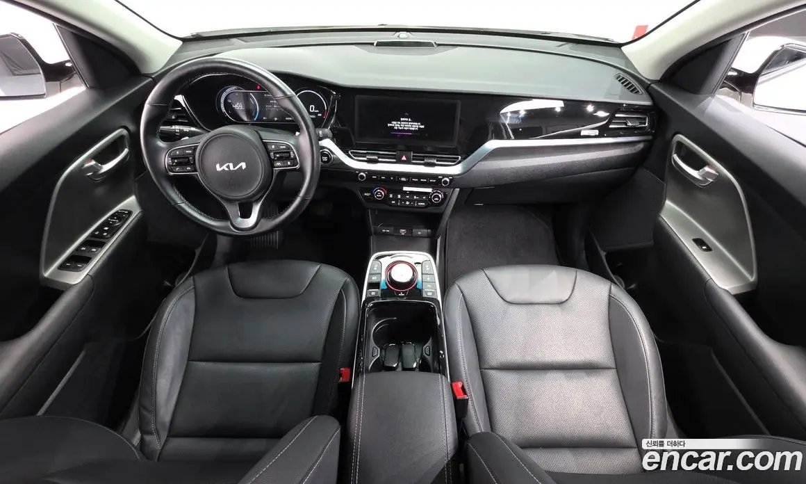 Kia Niro 2023 0.2 автомат (гидро), фото 7