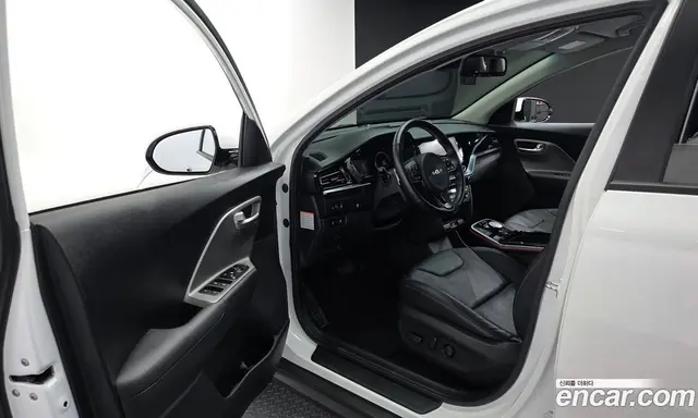 Kia Niro 2023 0.2 автомат (гидро), миниатюра 10