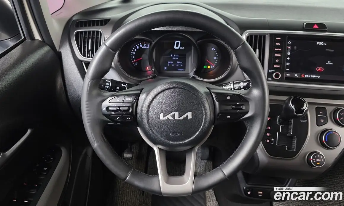 Kia Ray 2022 1.0 автомат (гидро), фото 20