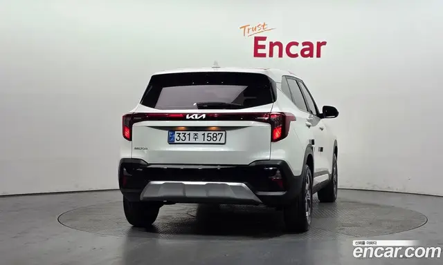Kia Seltos 2024 2.0 автомат (гидро), миниатюра 4