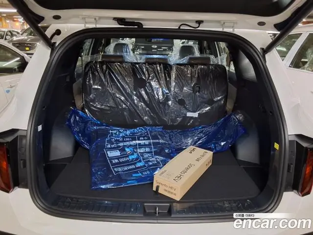 Kia Sorento 2026 1.6 автомат (гидро), миниатюра 9