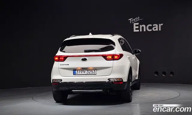 Kia Sportage 2021 2.0 автомат (гидро), миниатюра 4