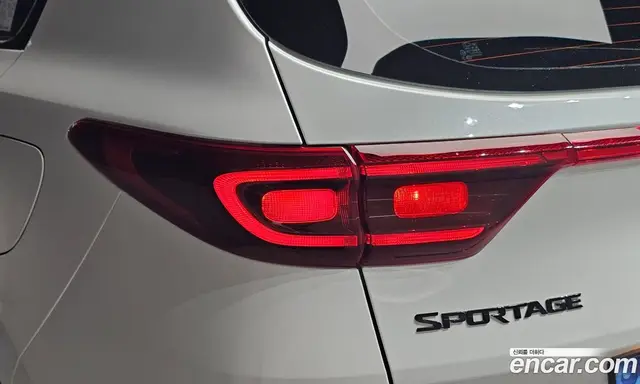 Kia Sportage 2021 2.0 автомат (гидро), миниатюра 9