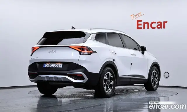 Kia Sportage 2022 1.6 автомат (гидро), миниатюра 2