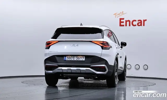 Kia Sportage 2022 1.6 автомат (гидро), миниатюра 4
