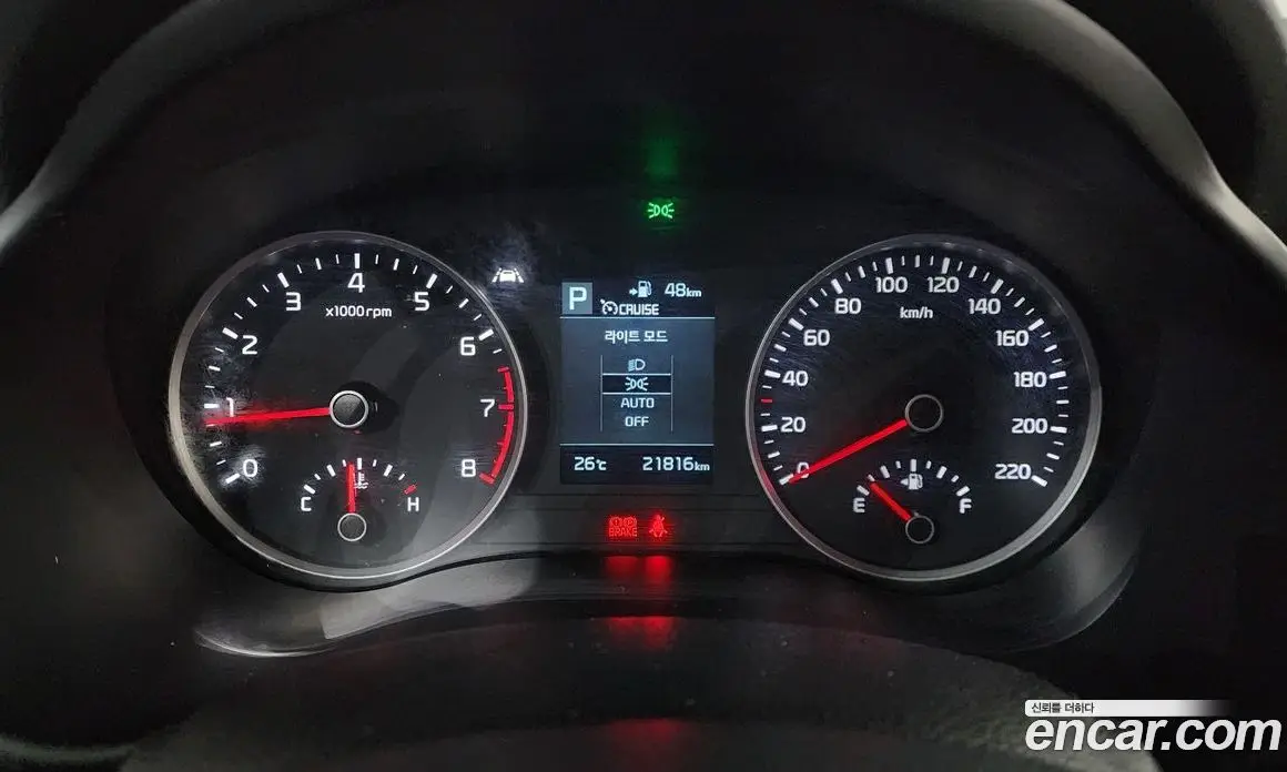 Kia Stonic 2018 1.4 автомат (гидро), фото 11